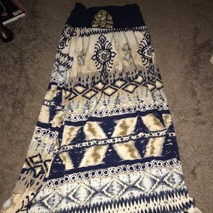 Long patterns skirt